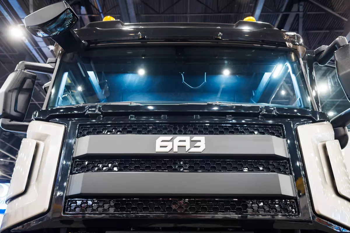 Новая эра тяжёлой техники БАЗ на ЕСТ 2025