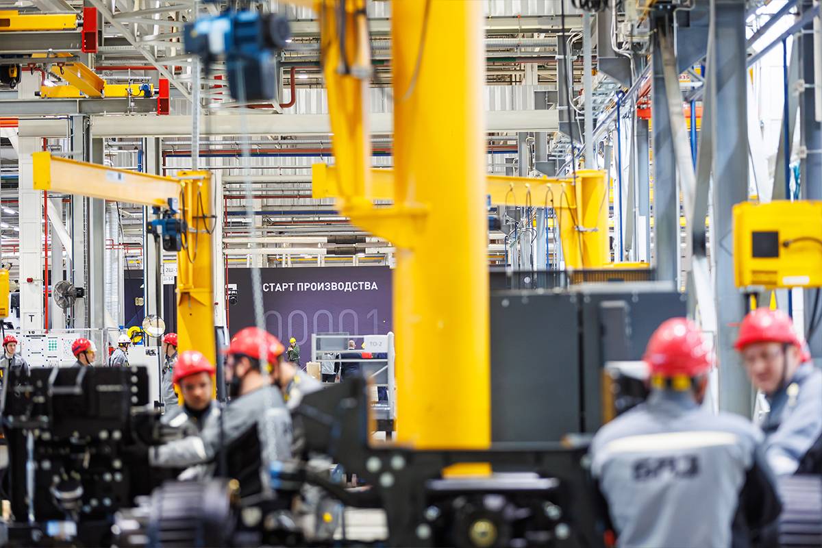 От сварки до финальной сборки: как работает первый серийный грузовик «БАЗ»