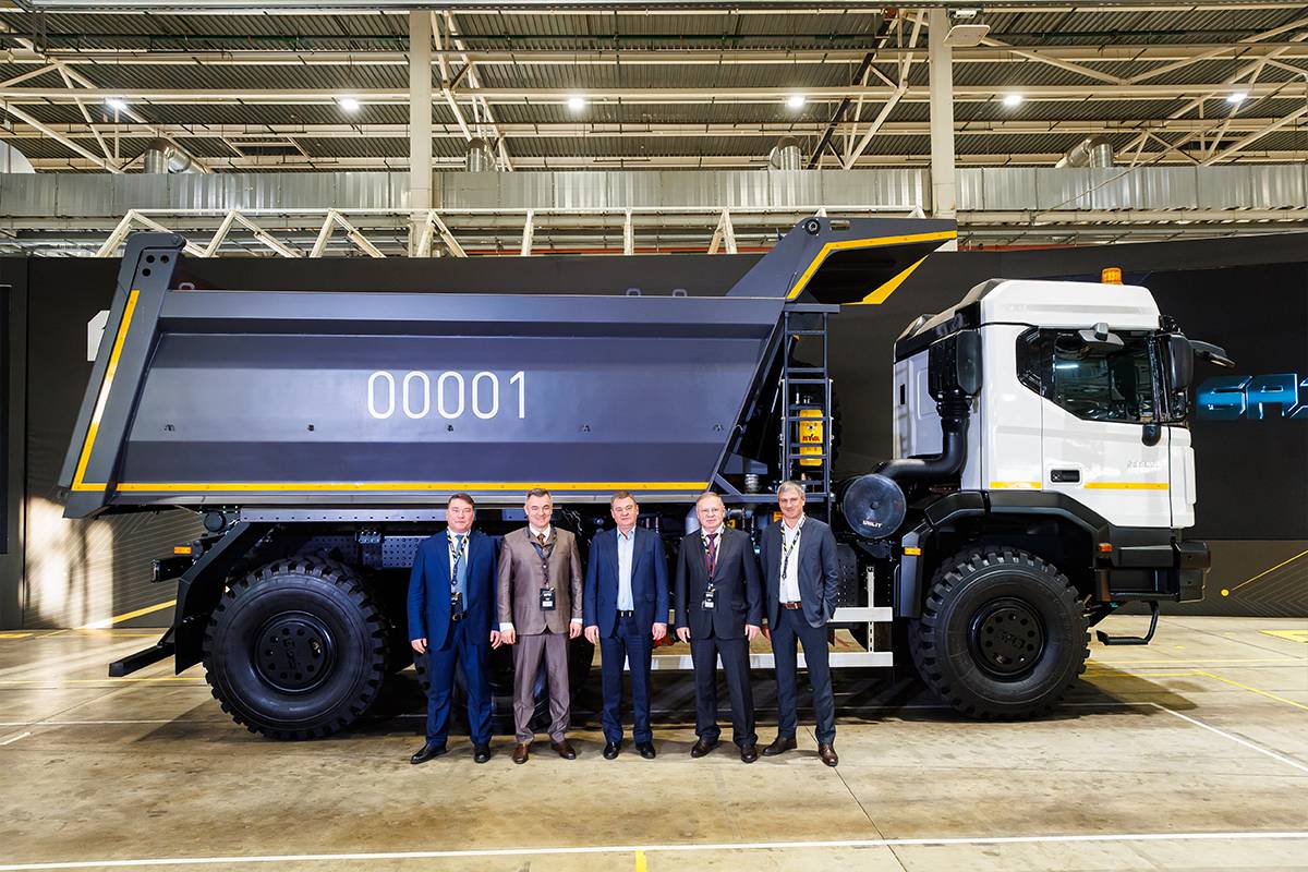 Серийное производство грузовиков БАЗ запущено в Петербурге