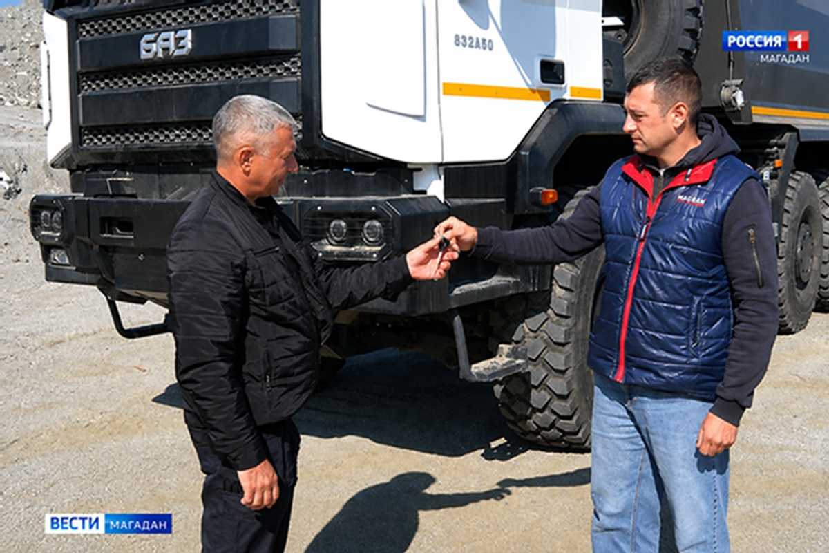 Самосвал БАЗ отправили на Колыму